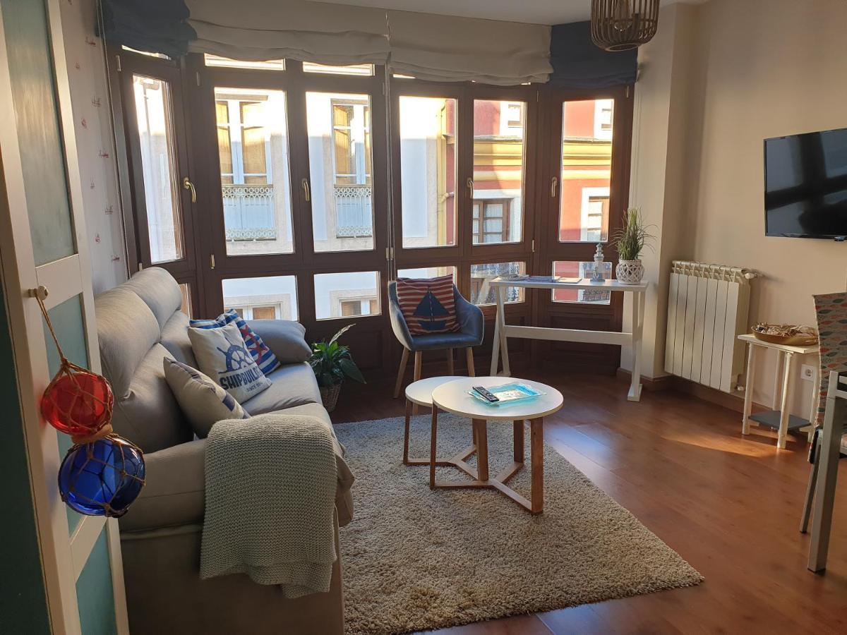 Apartamento Cine Colon 2 Ribadeo Luaran gambar