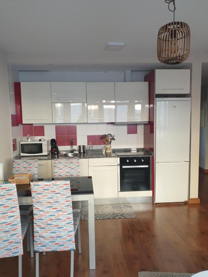 Apartamento Cine Colon 2 Ribadeo Luaran gambar