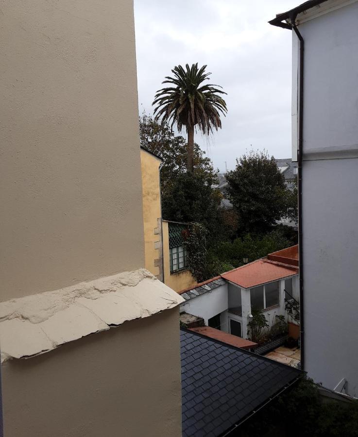 Apartamento Cine Colon 2 Ribadeo Luaran gambar